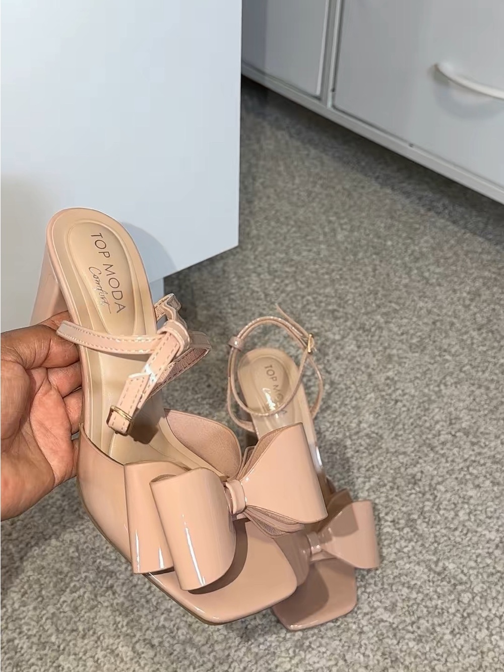 TOP Moda Blush Patent Bow Block Heel Sandals